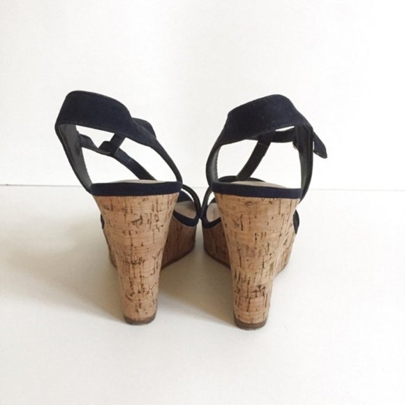 Charles David Navy Wedge Sandal 8.5 (fits like 8) - Picture 4 of 6